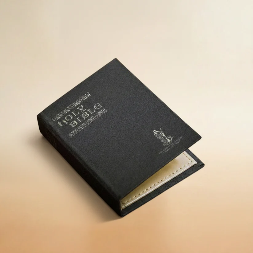 Essential Nooks™ Book Wallets